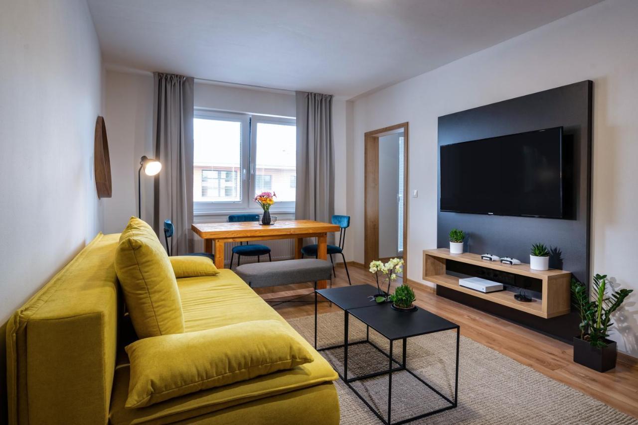 Flexihome Sk - Bellova - Brand New - Neftflix - Private Parking Ліптовський Мікулаш Екстер'єр фото